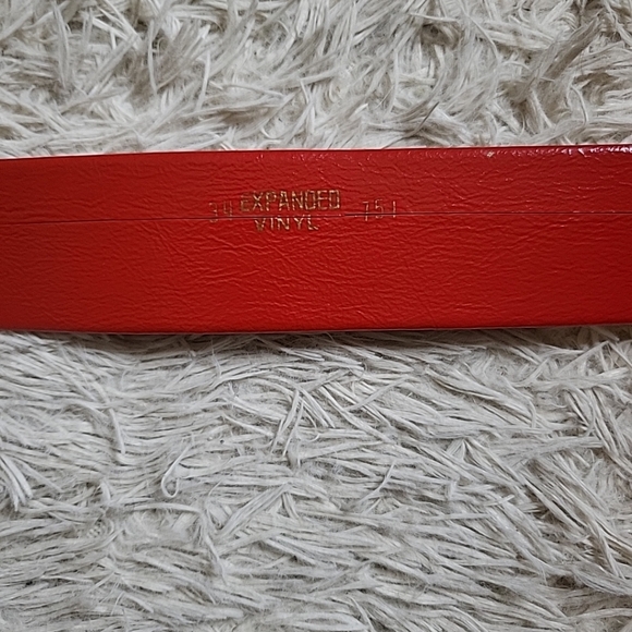 Vintage Red Expanded Vinyl Wide Belt Square Buckle Fun Funky Accessory - Picture 6 of 10